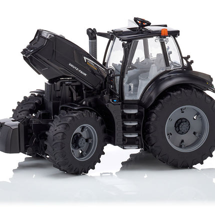 DEUTZ-FAHR 8280 TTV Warrior - Bruder 03162