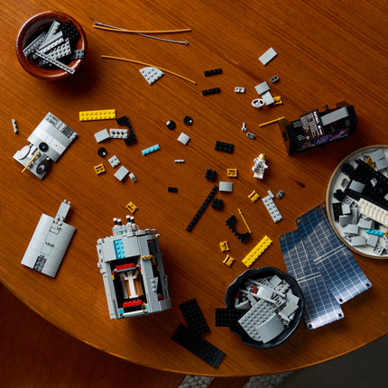 LEGO® Icons NASA Space Telescope Hubble, Scientific Decoration Set 11382