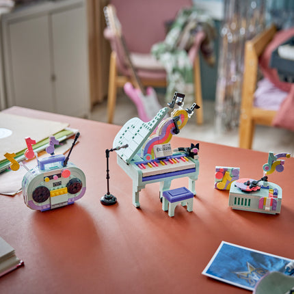 LEGO® Creator 3in1 Decorative Piano with Cat 31392