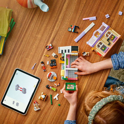 Lego Friends 42653 Music Shop and Apartment