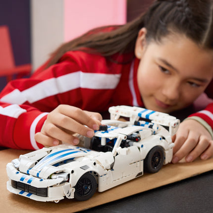 LEGO® Technic™ Dodge Viper GTS-R Sport Car 42234