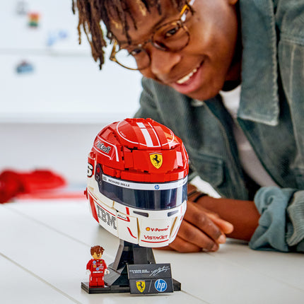 Lego Editions Formula 1 43014 Charles Leclerc's Scuderia Ferrari HP Helmet