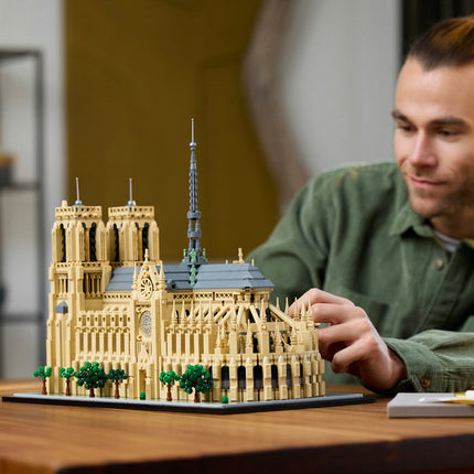 Lego Architecture 21061 Notre-Dame de Paris