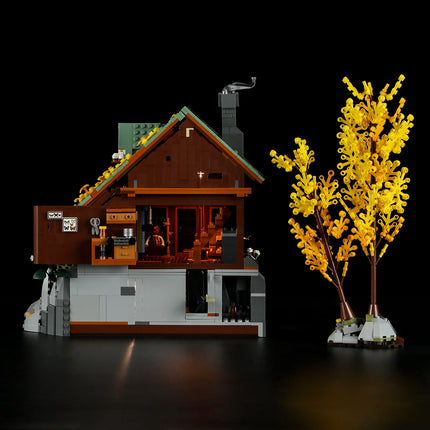 Lumibricks Mountain Cabin 2255PCS