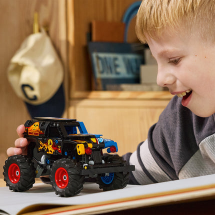 Lego Technic 42219 Monster Jam™ Grave Digger™ Feu et glace