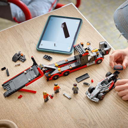 Lego City 60493 F1® Display Truck with Audi F1® Race Car