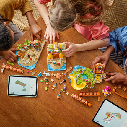 Lego Friends 42673 Family Holiday by the Sea