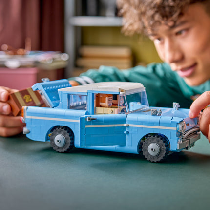 LEGO Harry Potter 76470 The Enchanted Flying Ford Anglia™