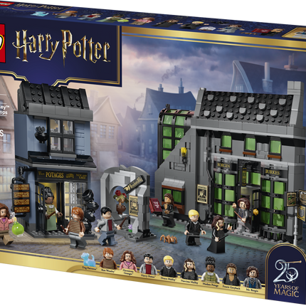 LEGO® Harry Potter™ Diagon Alley Weasleys' Wizard Wheezes 76471