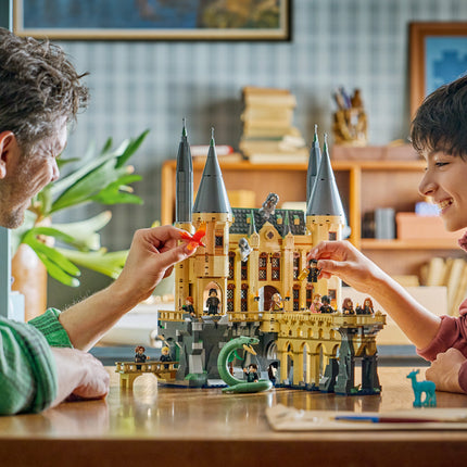LEGO® Harry Potter™ Hogwarts Castle: The East Wing 76473