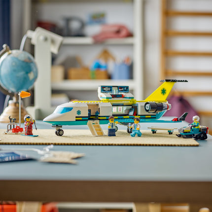 Lego City 60465 Emergency Ambulance Plane