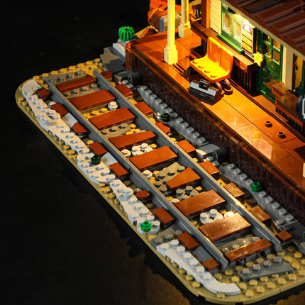 Lumibricks West Train Station 1974PCS