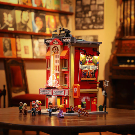 Lumibricks Balcony Theatre 2445PCS