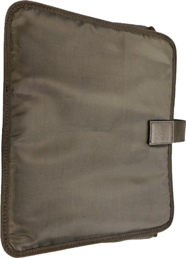 Classeur coussiné noir lettre expansion de 2 1/4po fermoir velcro