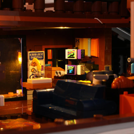 Lumibricks Aurora Cabin 2425PCS