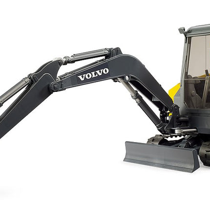 Pelleteuse compacte Volvo ECR40 - Bruder 02465