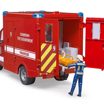 Mb sprinter du service incendie avec pompier - bruder 02539
